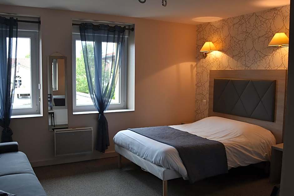 LOGIS Hotel Restaurant Auberge Du Cheval Blanc