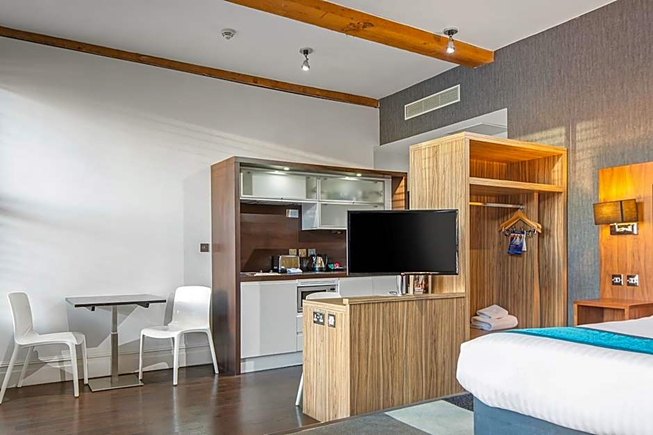 Roomzzz Manchester City