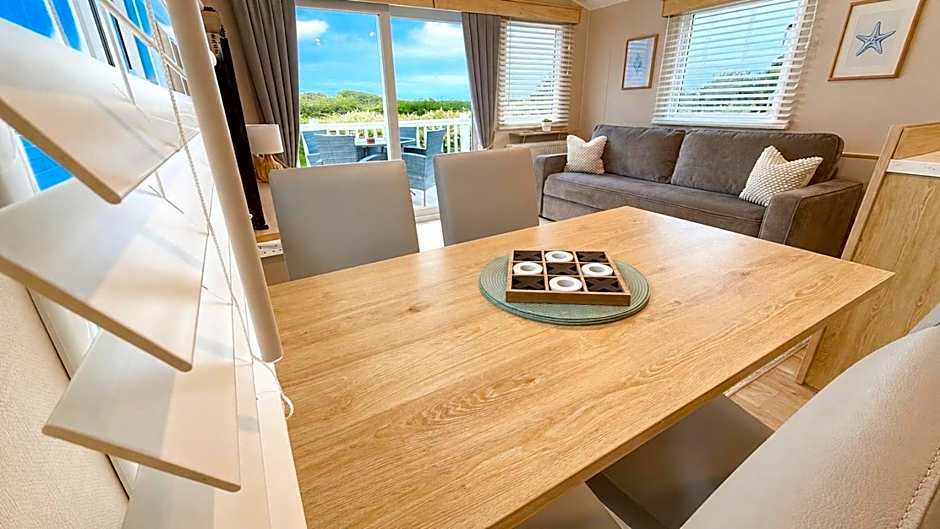 Tide & Anchor - Newperran 102