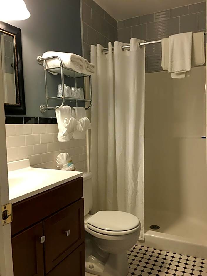 Whitman Motor Lodge