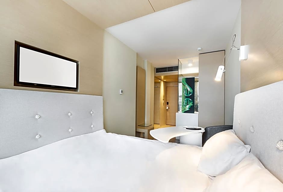 Sound Garden Hotel Airport