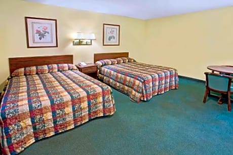 Double Room with Two Double Beds - Non-Smoking