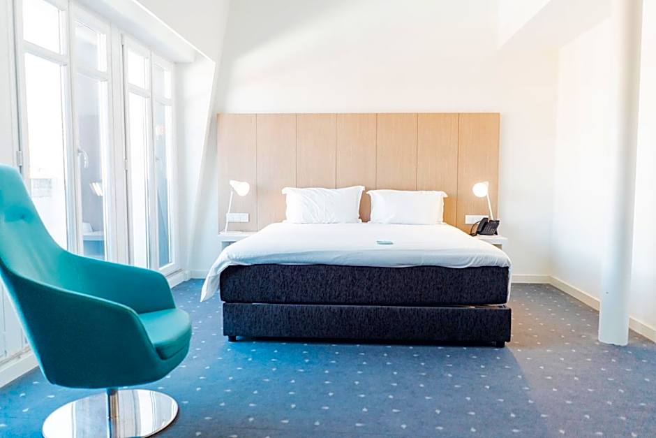 Photo 1 of 3 of Triple Room