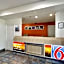 Motel 6-Waukegan, IL