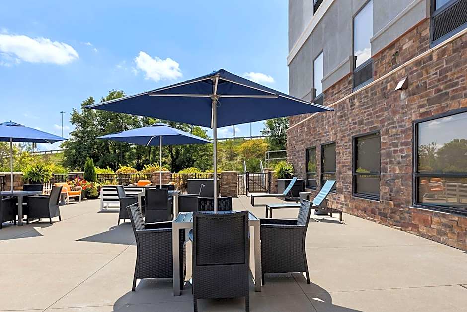 Hampton Inn By Hilton & Suites Canton