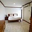Fah Place Hotel