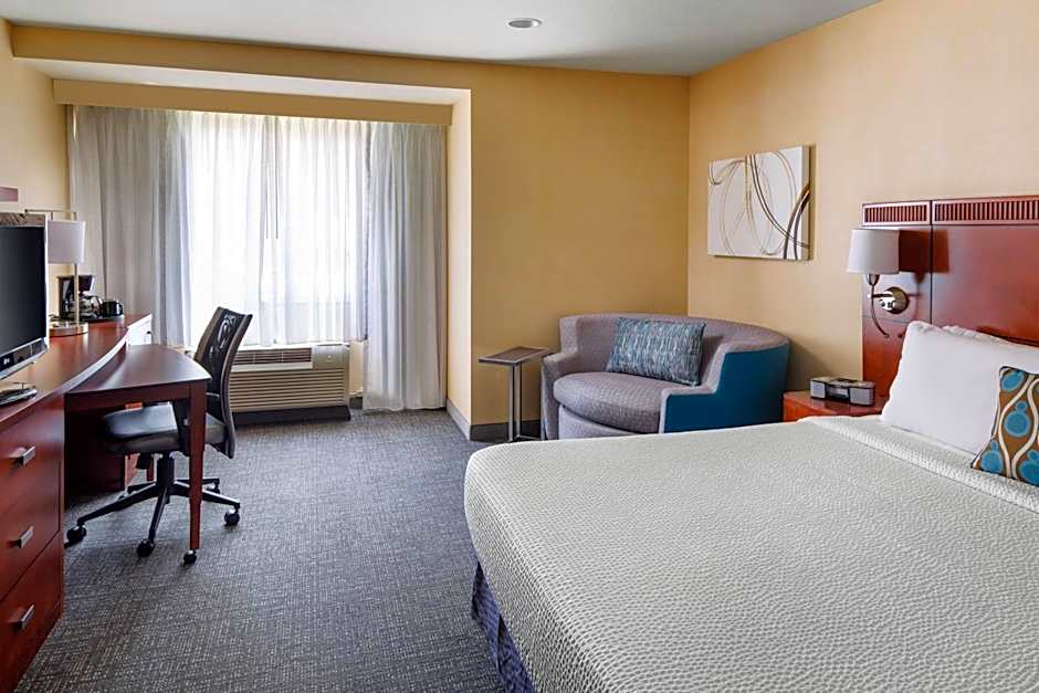 Courtyard by Marriott Sacramento Cal Expo