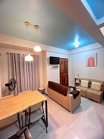 Fits 4-5 Pax 2BR 2-Level Clean Cozy nr Basilica