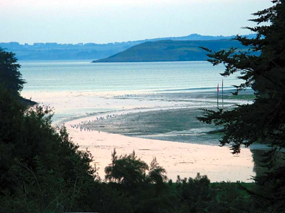 Hôtel-Relais De Trefeuntec