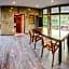 Tonmai Suites