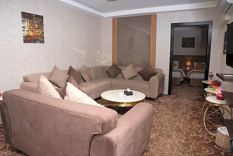 Sama Paris Plaza Hotel