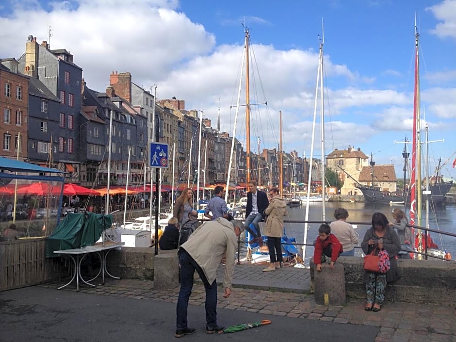 La Maison de Pierre et Val¿e Ste Catherine Honfleur