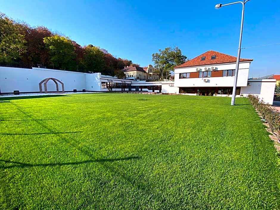 Boutique Hotel & Event Center