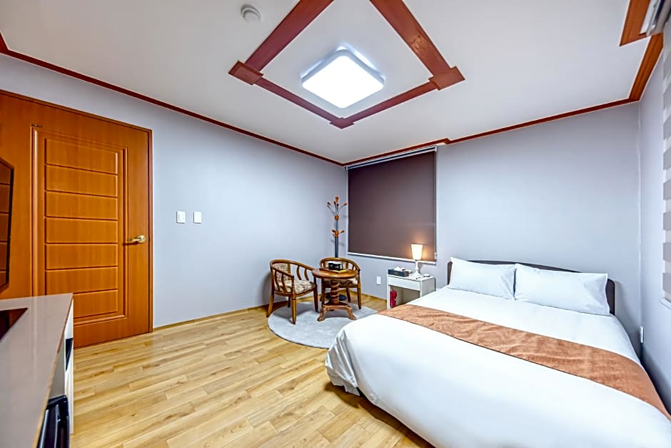Charlie Hotel