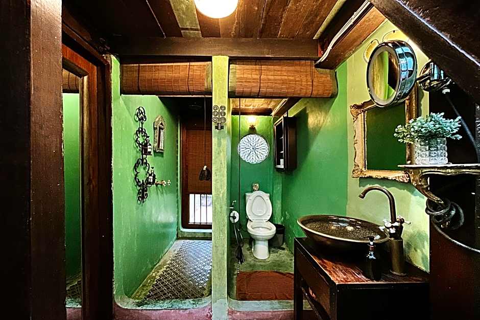 Old Capital Bike Inn - SHA Certified