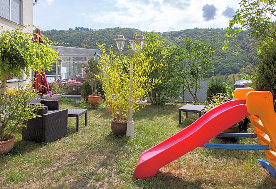 Hotel-Restaurant-Weingut Kapellenhof