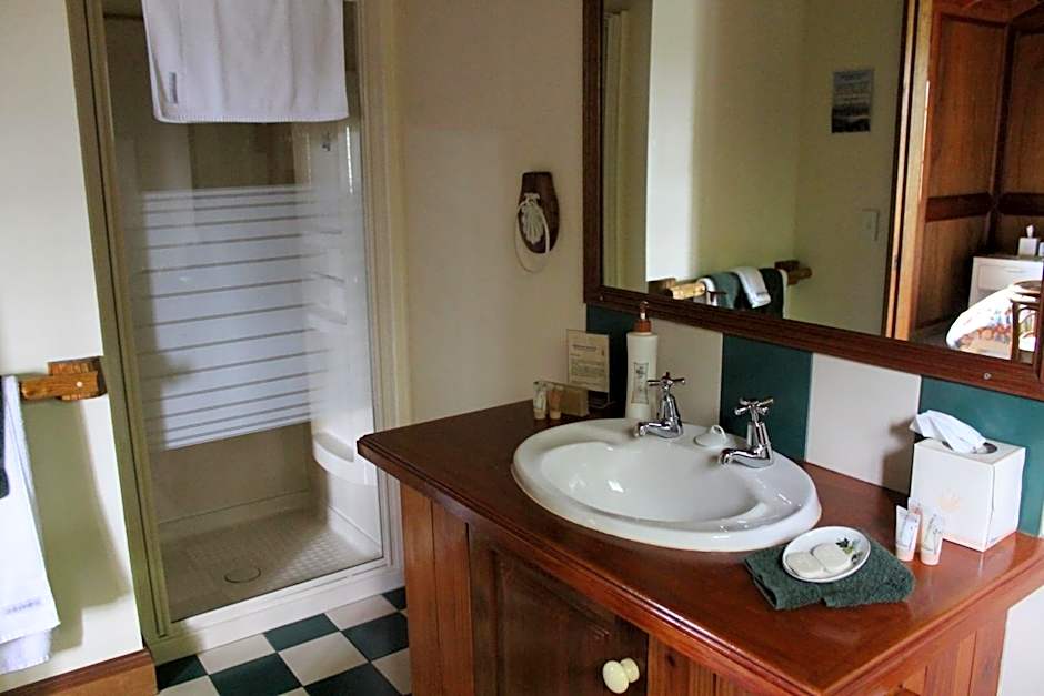 Tamborine Mountain Bed & Breakfast