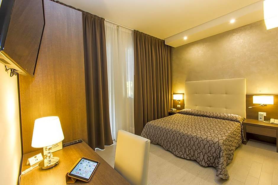 Photo 1 of 8 of Deluxe Double Room