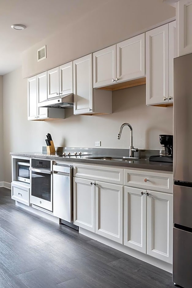 Bywater Suite Hotel