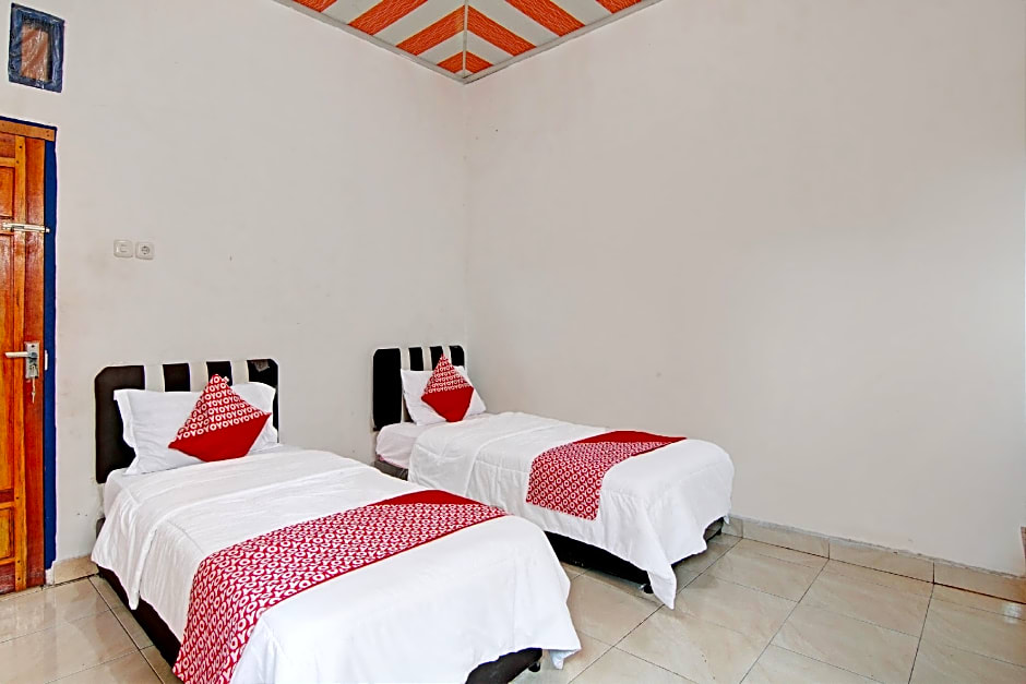 OYO 92455 Hadhilfa Homestay Syariah