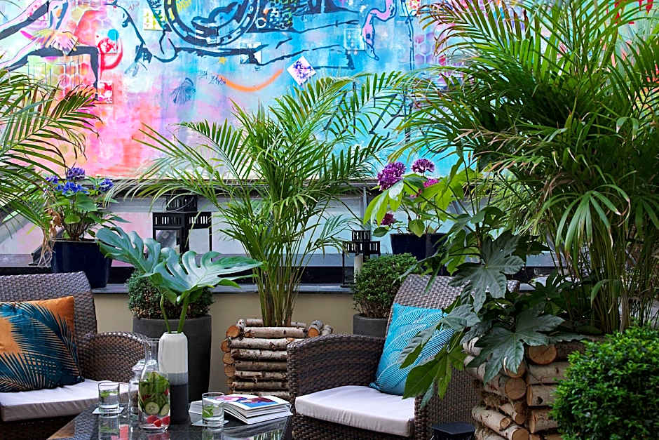 Renaissance by Marriott Paris Vendome Hotel