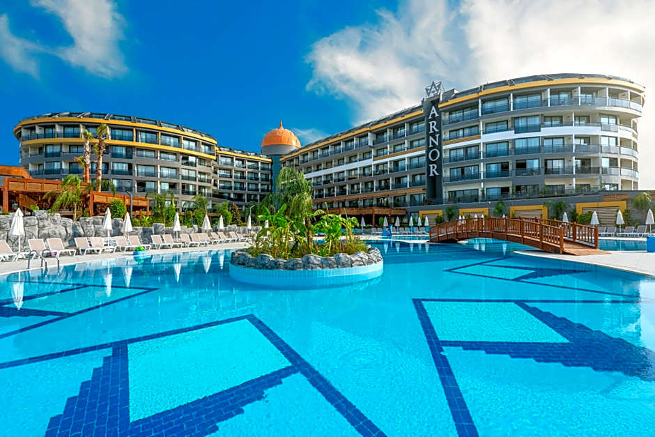 Arnor De Luxe Hotel & Spa