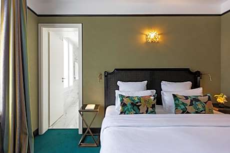 New Hotel Republique
