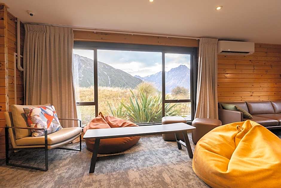 Haka House Hostel Aoraki Mt Cook
