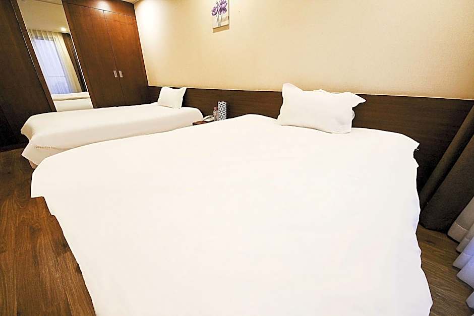 Jungmun Oceanblue Hotel