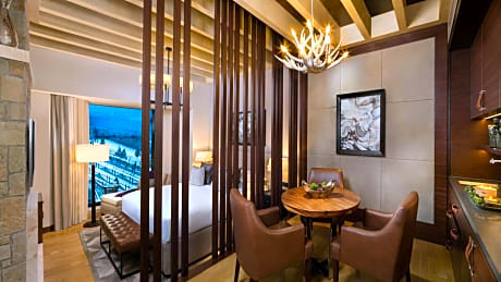 Aspen Ski Chalet - Access to Snow Park in Ski Dubai for 2, Private Butler, Lounge Access including Afternoon Tea, Evening Cocktail Hours, Soft Refreshments & Canapes