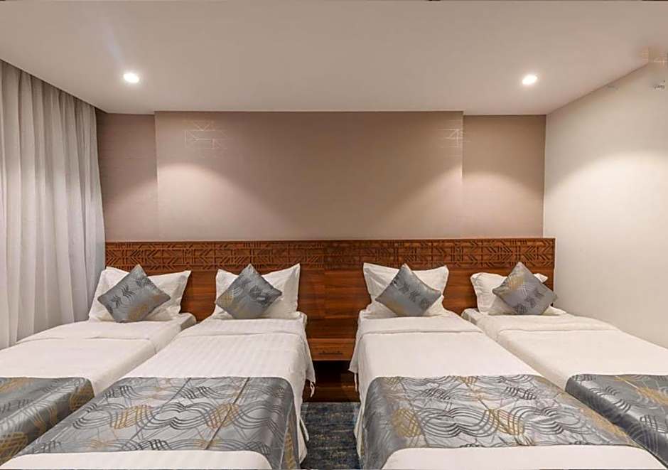 Manazel Al Zaireen Hotel