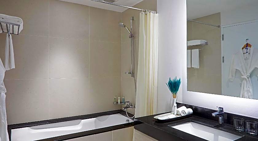 Somerset Park Suanplu Bangkok