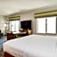 Hampton Inn & Suites Salinas