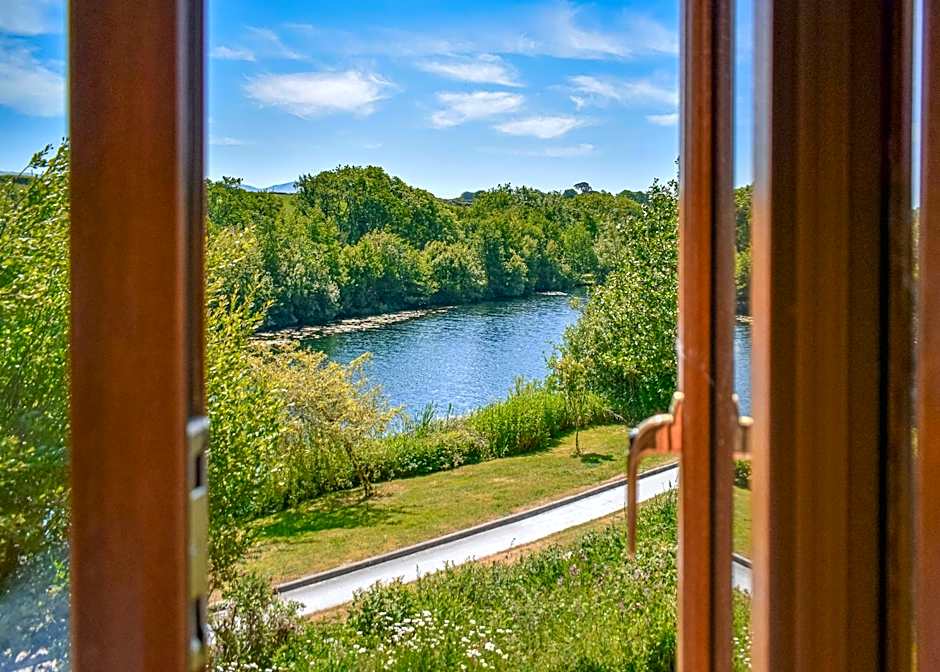 Anglesey Lakeside Lodges