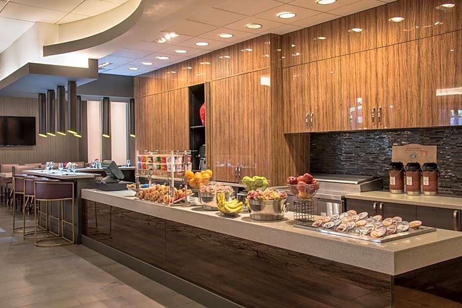 Courtyard by Marriott Bethesda Chevy Chase