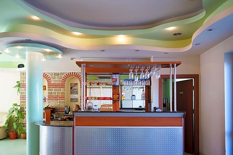 Dionis Hotel