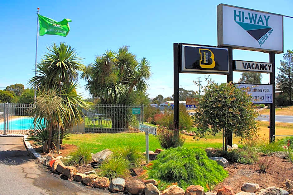Hi Way Motor Inn