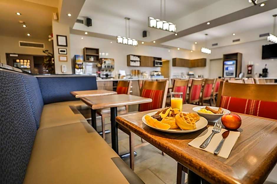 Comfort Inn & Suites