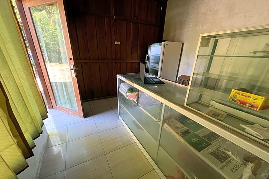 Hotel O Homestay Srikandi Pulau Merah BeachNearPantai Pancer