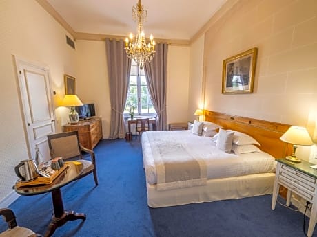 Deluxe Room - castle area