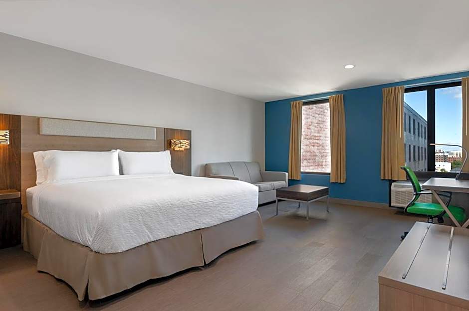 Holiday Inn Express And Suites Bronx NYC By IHG