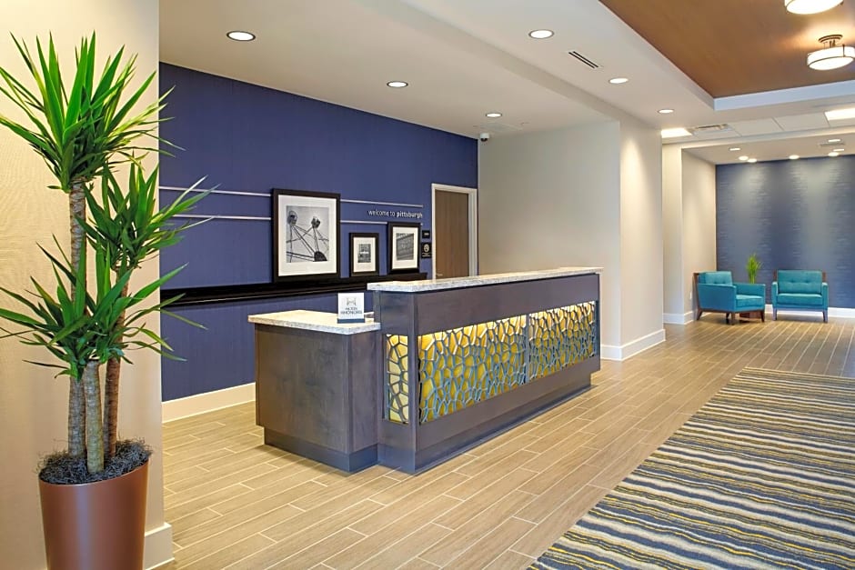 Hampton Inn & Suites Pittsburgh Airport South/Settlers Ridge