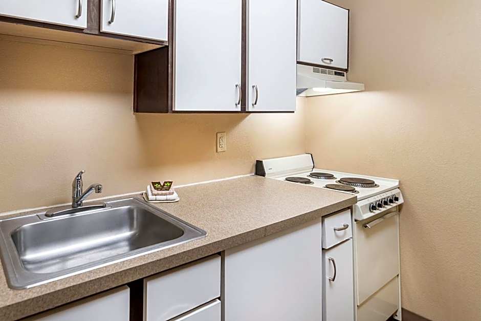 Extended Stay America Suites - Arlington - Six Flags
