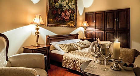 Apartment (3 Adults)