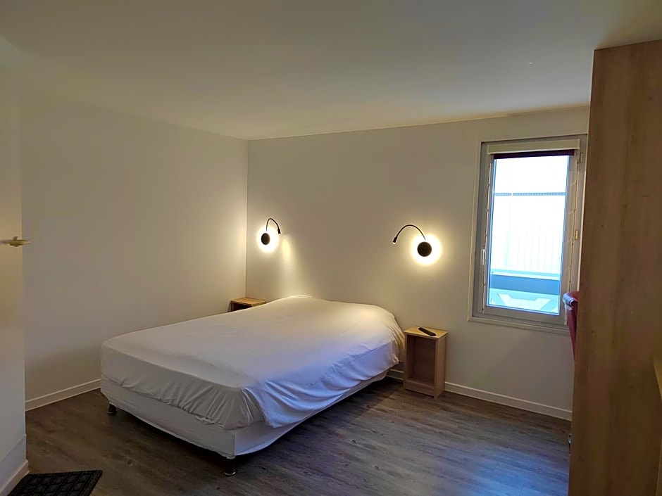 FASTHOTEL PARIS OUEST BOUAFLE