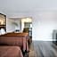 Super 8 by Wyndham Millbury/Toledo