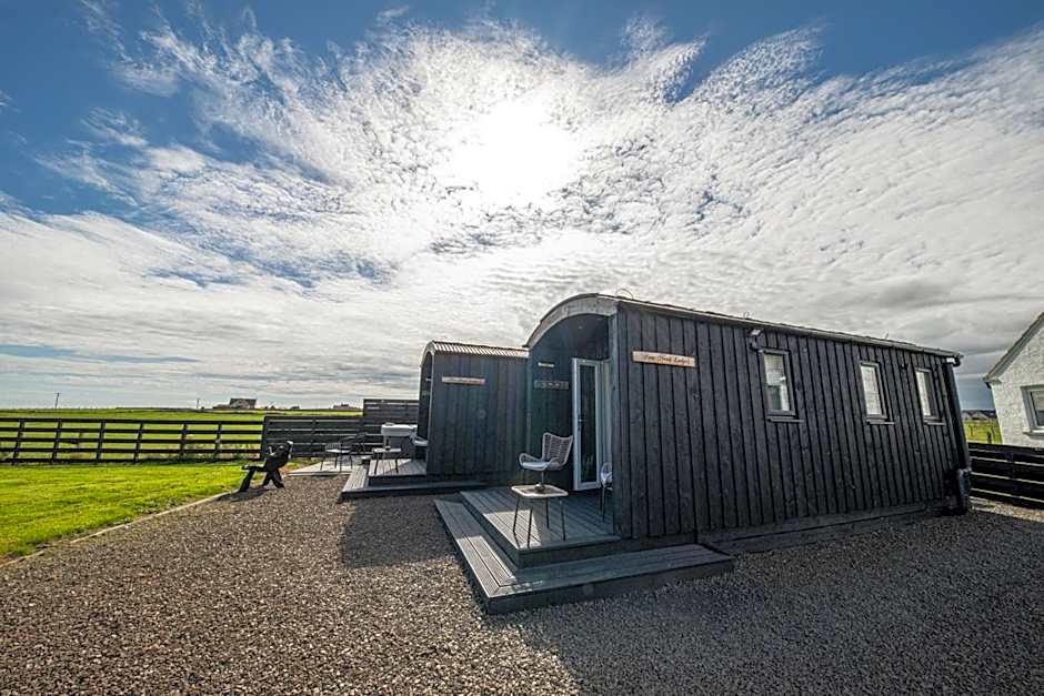 Hot Tub Haven Farr North 2 On The NC500 With Stunning Sea Views!