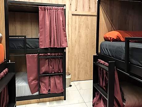 Bed in 8-Bed Mixed Dormitory Room