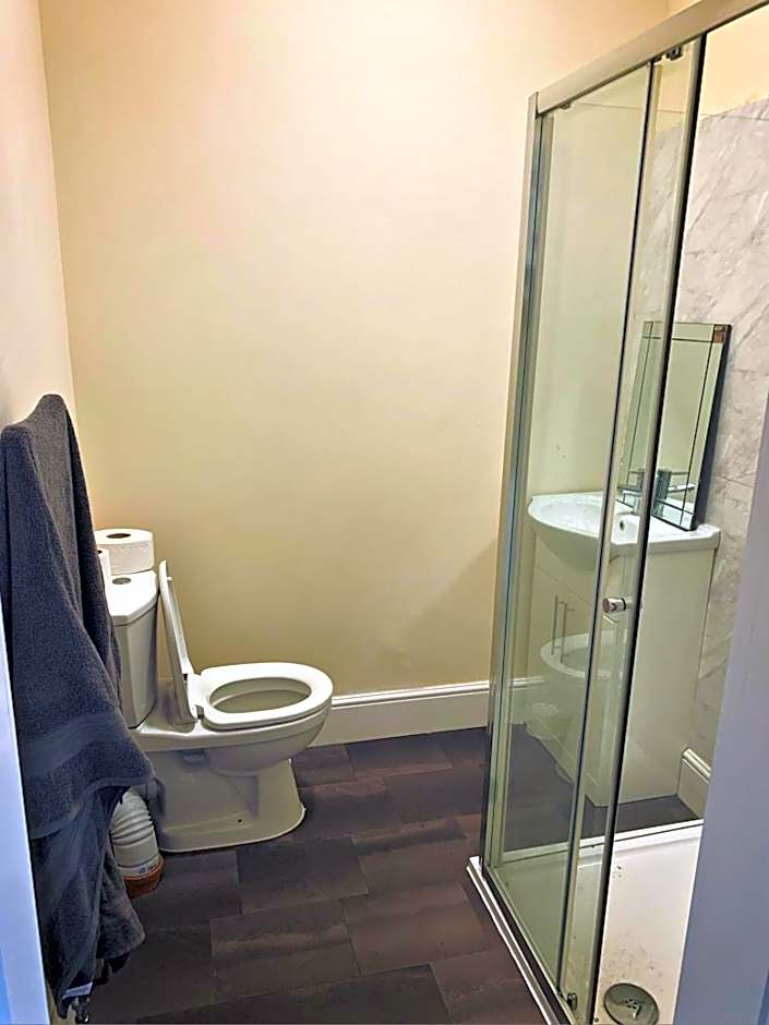 The Grosvenor Free house