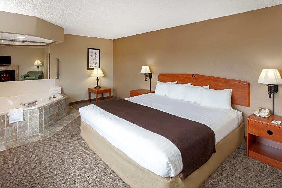 Photo 1 of 1 of 1 King Bed Suite, Mobility Accessible